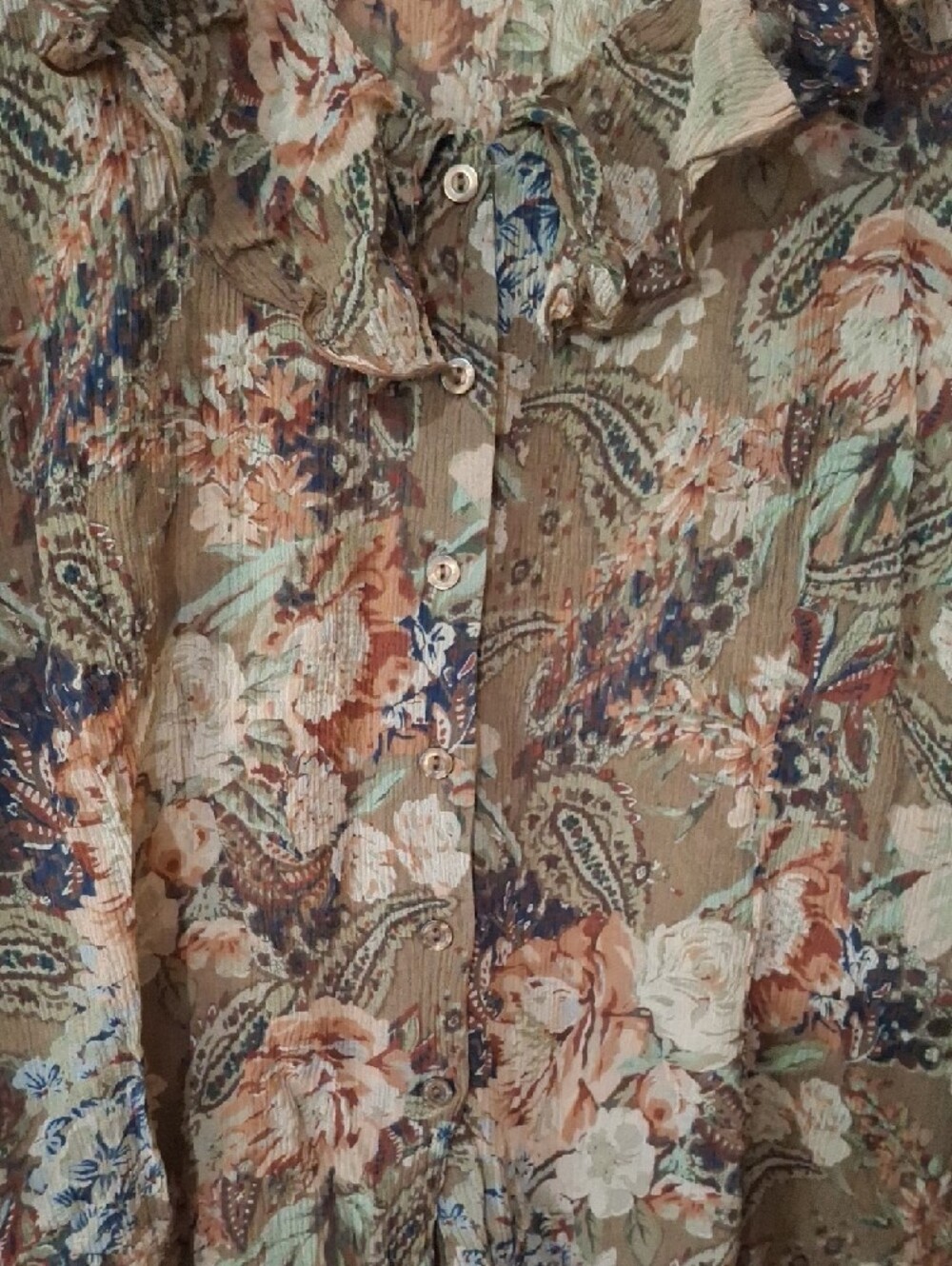 Women's Tan Floral Ruffle Button-Front Blouse - Picture 5 of 6